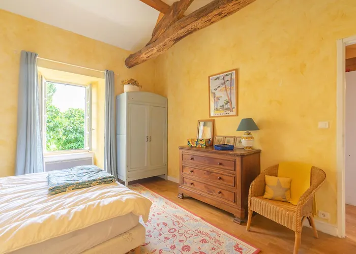 Сasa de vacaciones Maison De Avec Piscine Sainte-Gemme (Charente-Maritime)