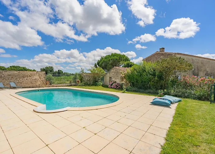 Сasa de vacaciones Maison De Avec Piscine *