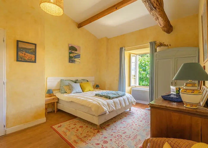 Сasa de vacaciones Maison De Avec Piscine *